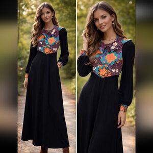 Vintage 70s Black & Blooming Bohemian Long Sleeve Maxi Dress Vtg Size 7